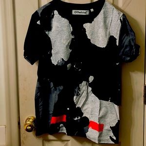Off whit t shirt
